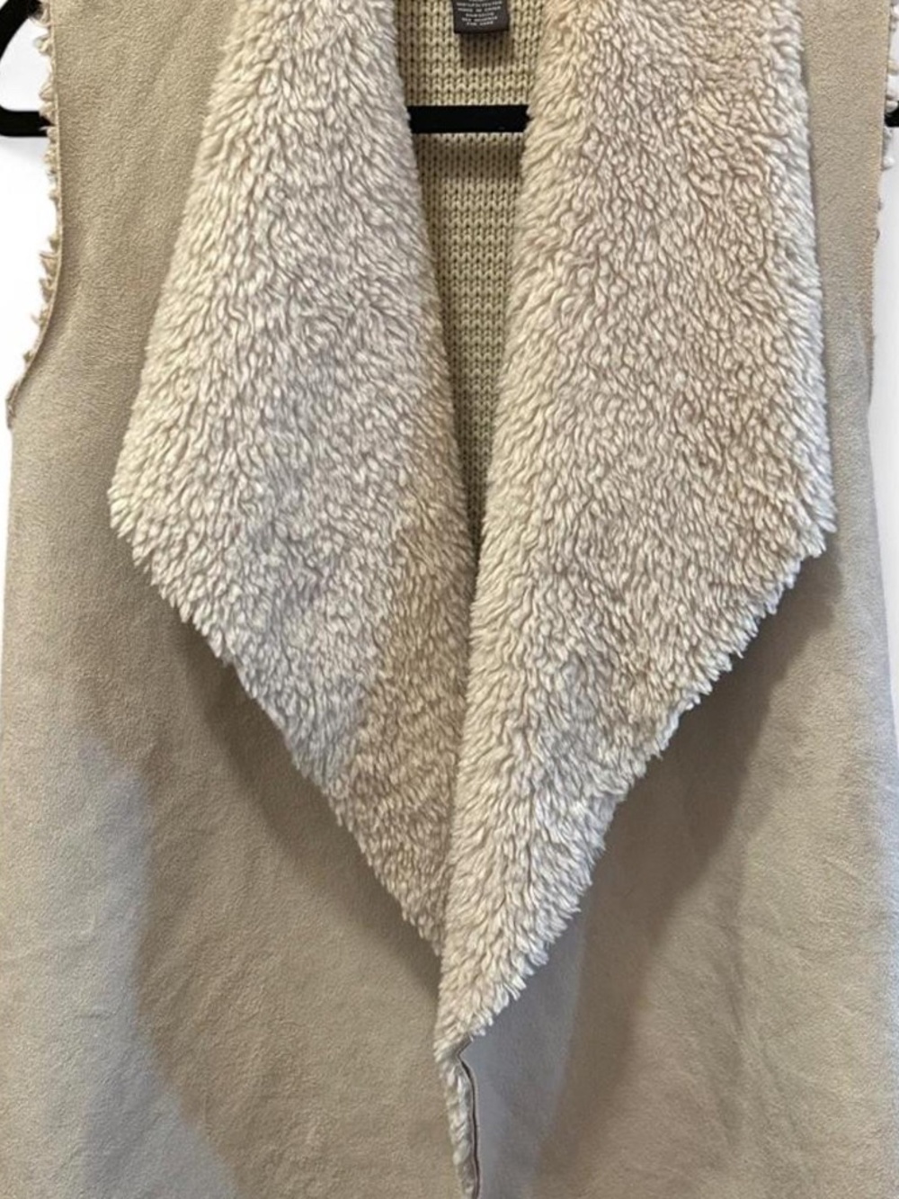 Chelsea & Theodore Women’s M Cream Sherpa Faux Suede Knit Draped Vest